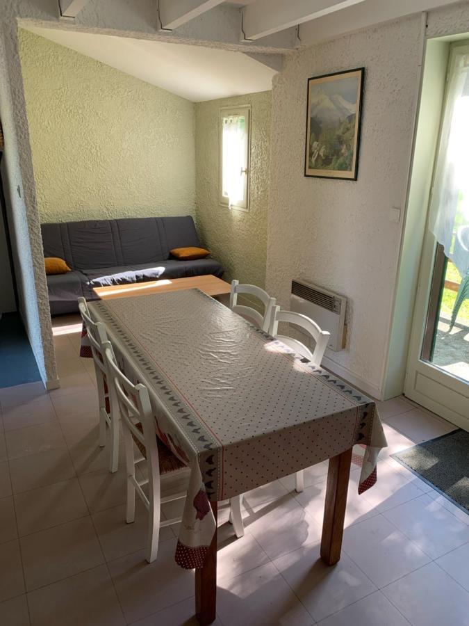 Camping Le Saillet Lestelle-Betharram Ngoại thất bức ảnh