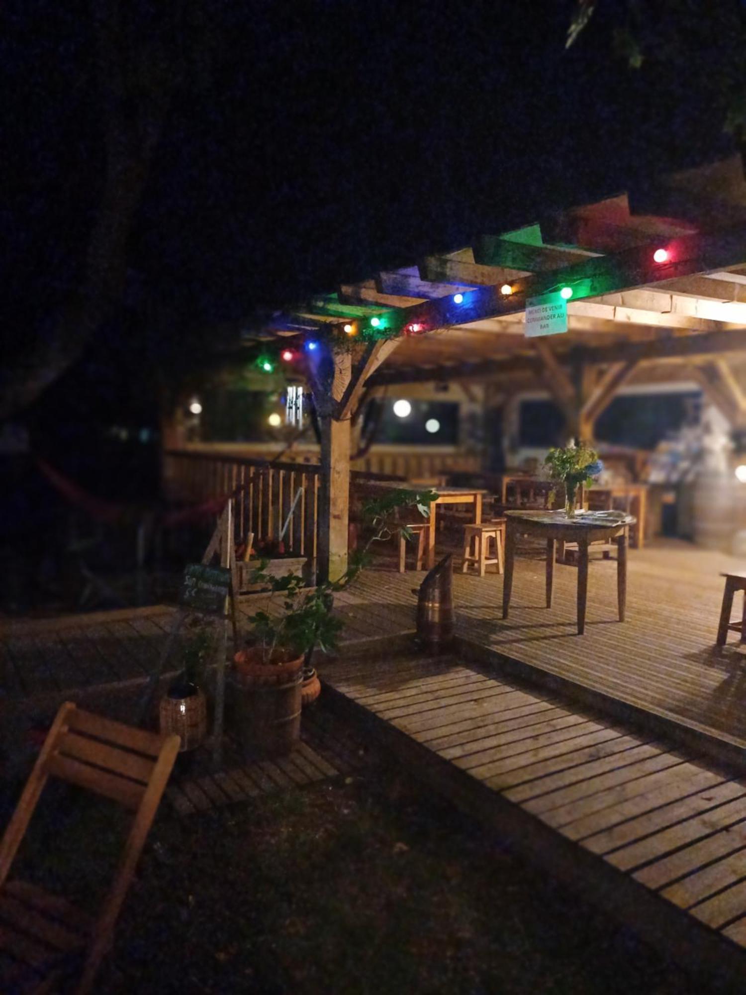 Camping Le Saillet Lestelle-Betharram Ngoại thất bức ảnh